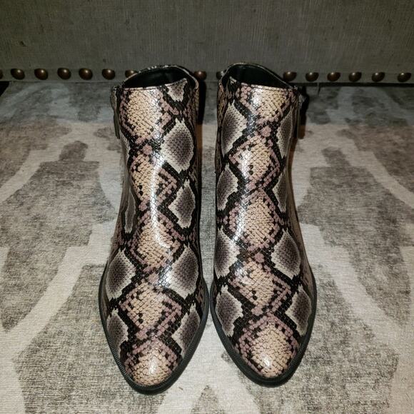 Circus By Sam Edelman Woimen's 7 Ankle Boots Taupe  Snake Print - Picture 5 of 9